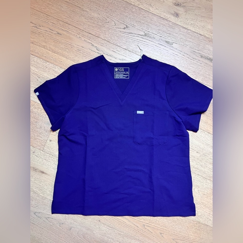 NWT Figs Catarina one pocket scrub Top in Purple size 2XL